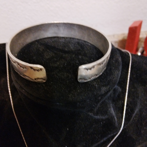 Navajo sterling turquoise and coral cross pendant and cuff bracelet - Picture 6 of 7